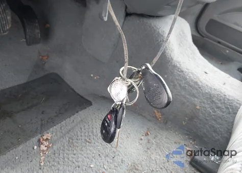 2003 Mercury Grand Marquis Gs z USA, uszkodzony, nr VIN 2MEFM74W83X694057